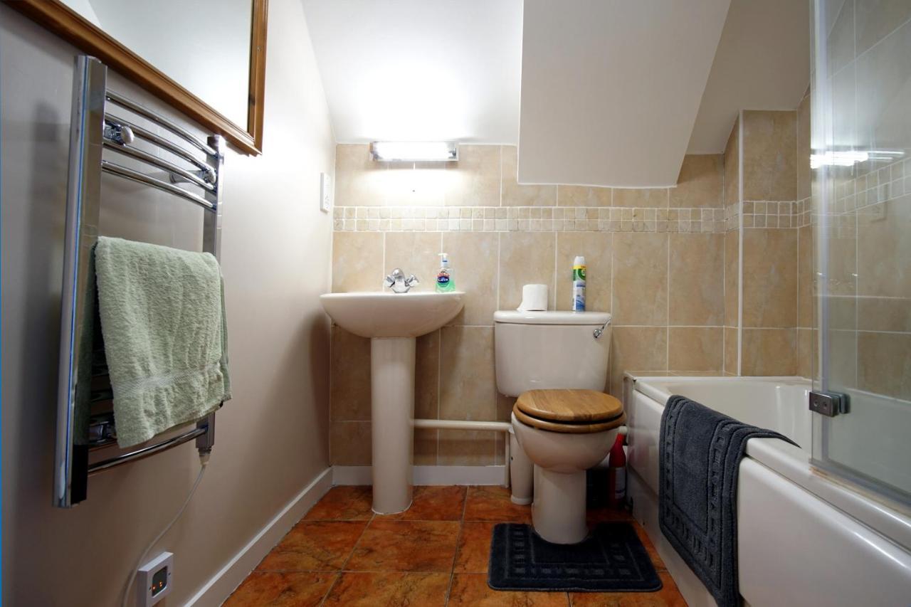 Stunning Central Exeter Apartment With Balcony And Fantastic View エクステリア 写真