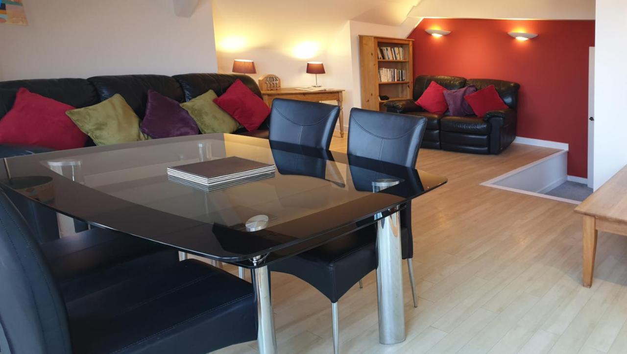 Stunning Central Exeter Apartment With Balcony And Fantastic View エクステリア 写真